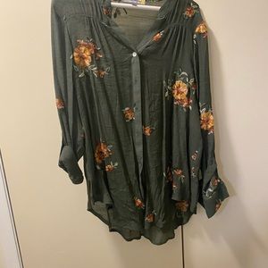 NWT Polyester/Rayon Blouse